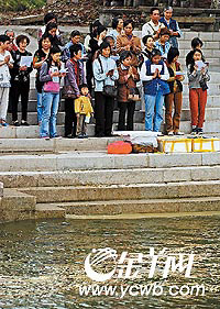 �� ��: 1904632 ������
��Ӱ����: ����
�ļ���:ysysbj64136.jpg����
�ļ���С:43K����
�� X ��:281 X 200����
˵��:ysysbj64136.jpg