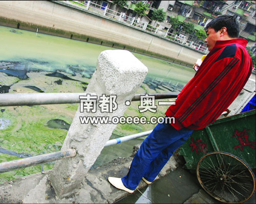 ��ӿ���κ�Ϊ���Է��ڷ���?