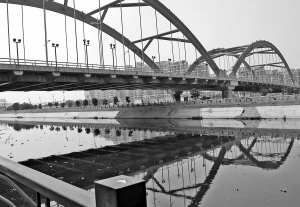 ��ݸ�Ĺ���������ˮ��Ⱦ