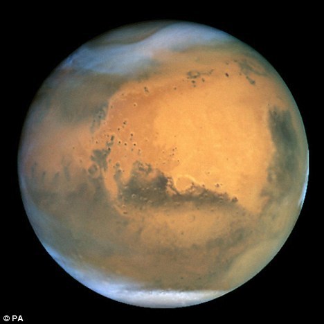 科学家认为,火星史的早期阶段,这颗红色行星的北部低地可能覆盖着四周冰川环绕的海洋 科学家认为,火星史的早期阶段,这颗红色行星的北部低地可能覆盖着四周冰川环绕的海洋