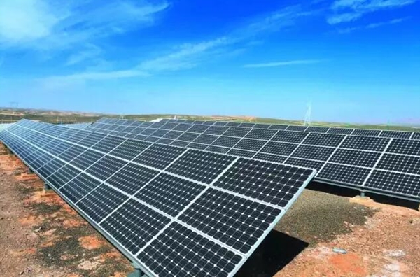 迪拜建最便宜太阳能发电厂:价格低到令人发指