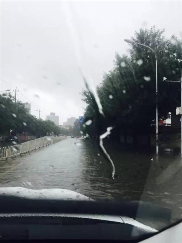 北京处处看海 600年历史的故宫为何几乎无积水?