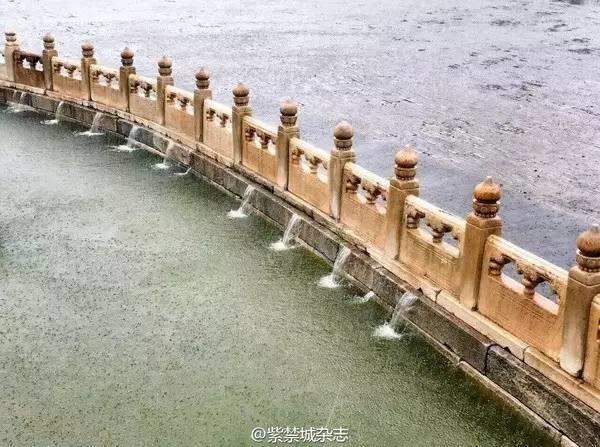 ������������ 600����ʷ�Ĺʹ�Ϊ�μ����޻�ˮ��