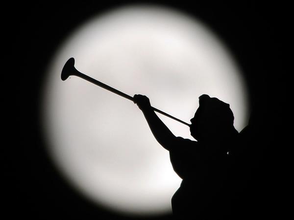 68年最大!世界各地的“超级月亮”:简直美呆了